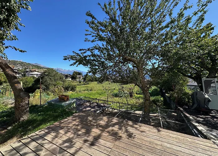 Alpine & Compagny -next To Crans Montana - Swiss Alps 샬레 Lens